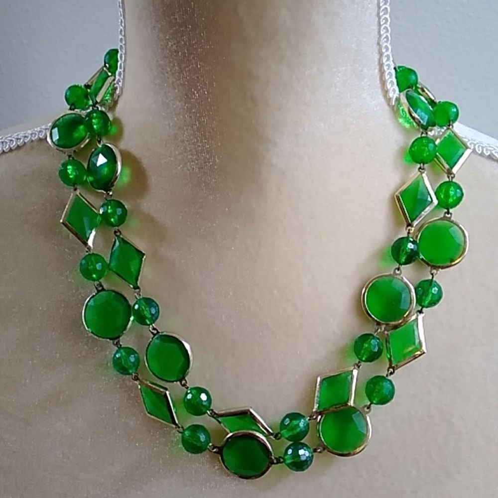 🥰Final Price Vintage Western Germany Gold Tone Plastic  Green Necklace